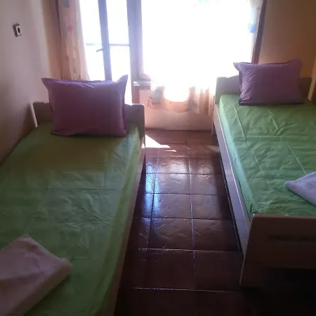 Angelovi Guest house *