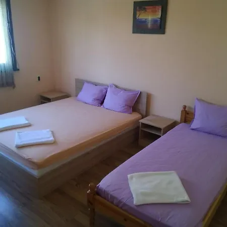 Guest house Angelovi *